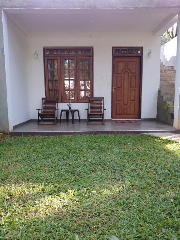 Isanka Lion Lodge Sigiriya Dış mekan fotoğraf